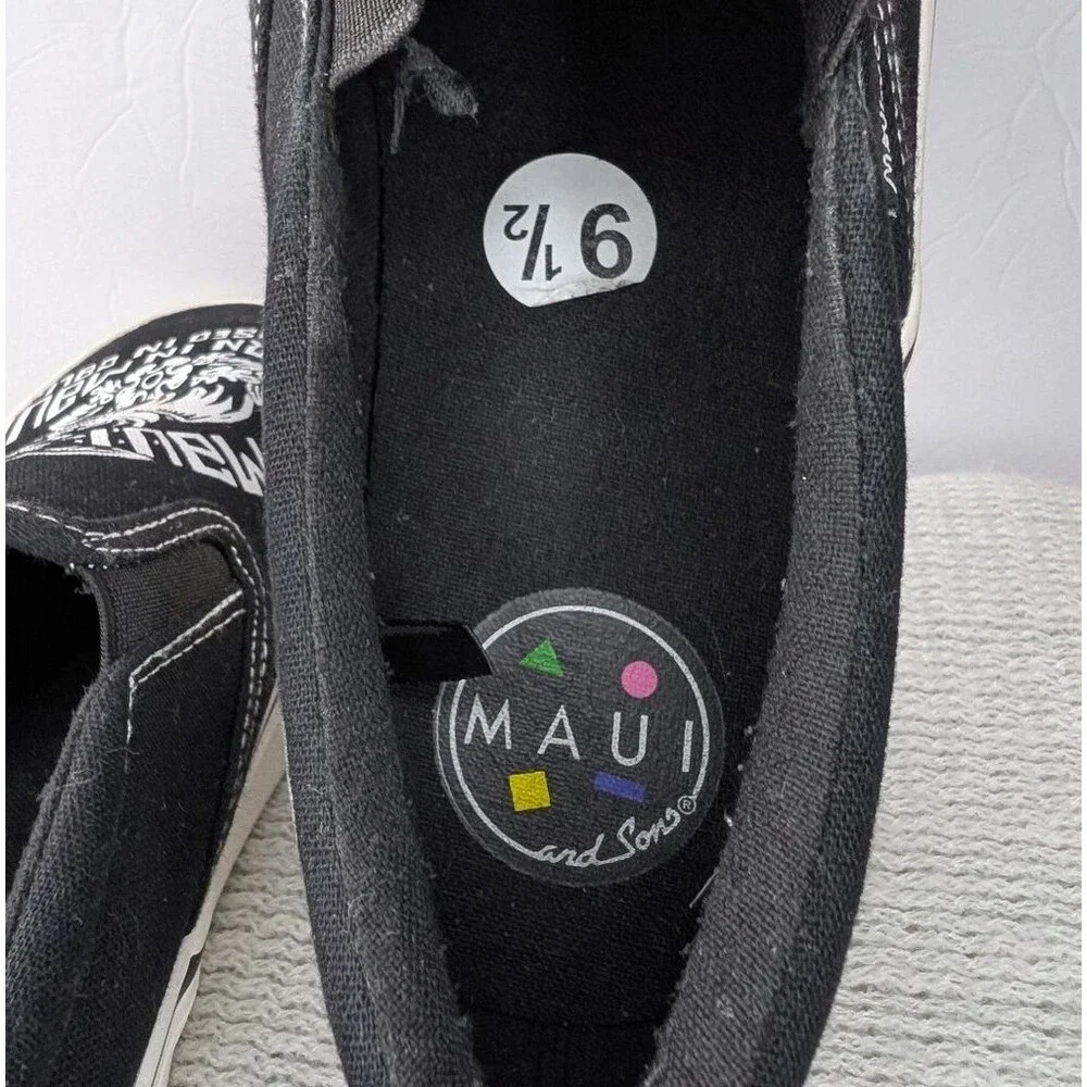 Maui and Sons Slip On Canvas Shoes Skull 9.5